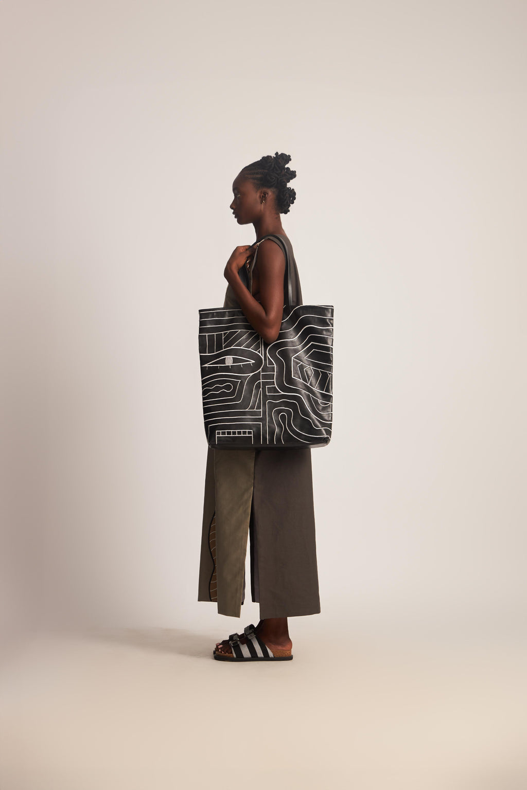 LEATHER EXPRESSIONIST TOTE